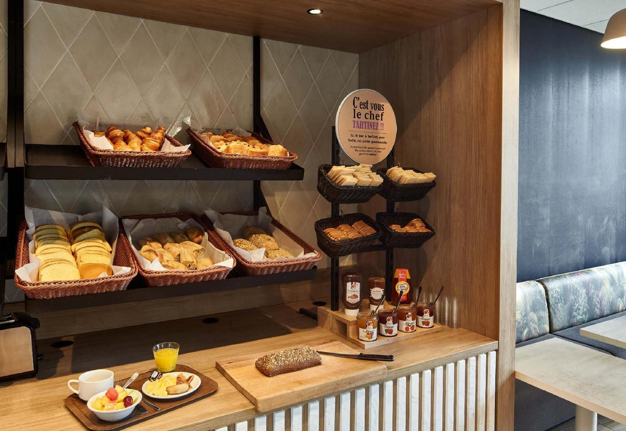 B&B Hotel Lisieux Parc Des Expositions Экстерьер фото